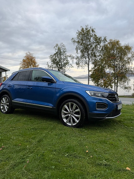 Volkswagen T-Roc 6 of 22