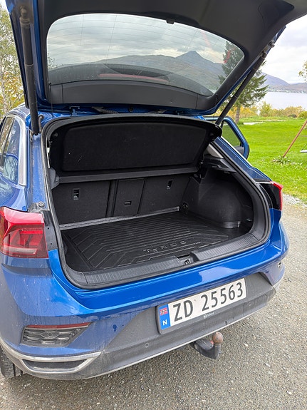 Volkswagen T-Roc 14 of 22
