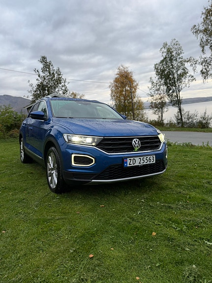 Volkswagen T-Roc 5 of 22