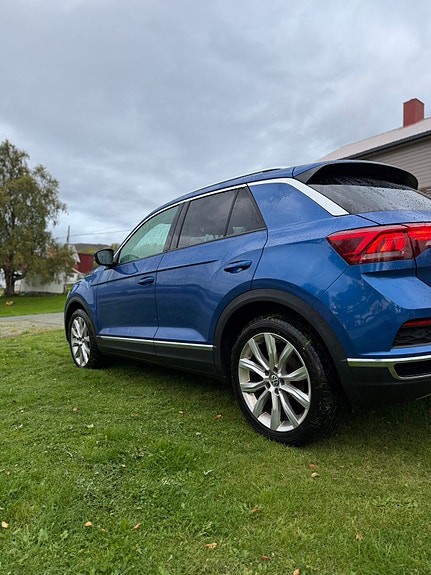 Volkswagen T-Roc 7 of 22