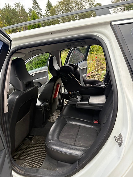 Volvo V70 15 of 30
