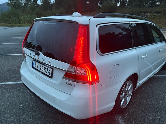 Volvo V70 9 of 30