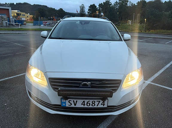 Volvo V70 4 of 30