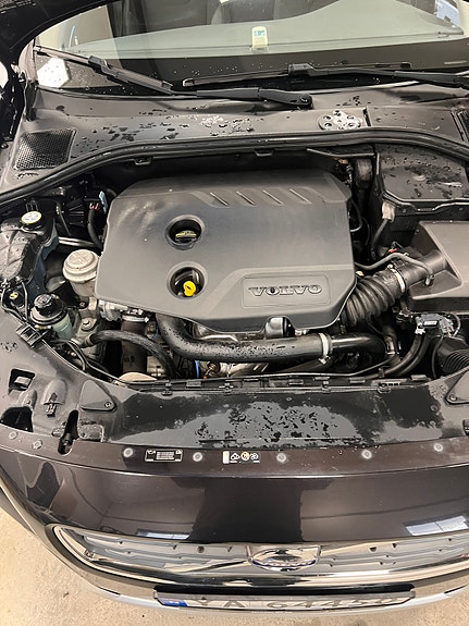 Volvo V60 9 of 16