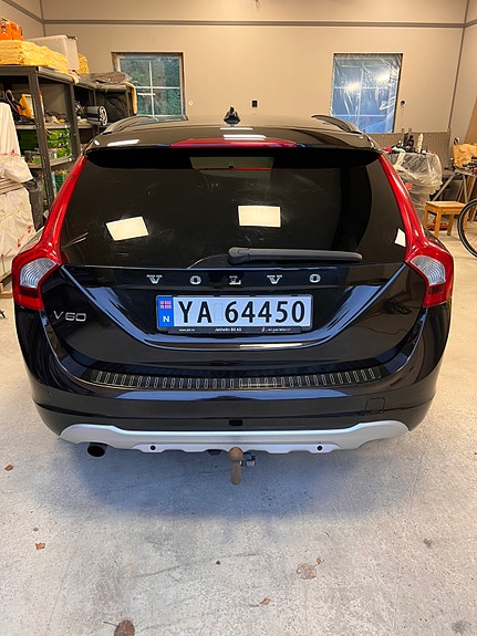 Volvo V60 11 of 16