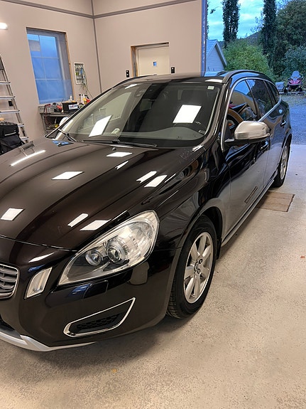 Volvo V60 10 of 16