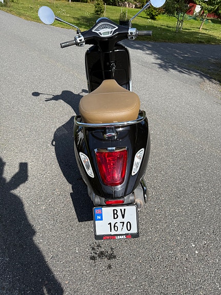 Vespa Primavera 50 4 of 8