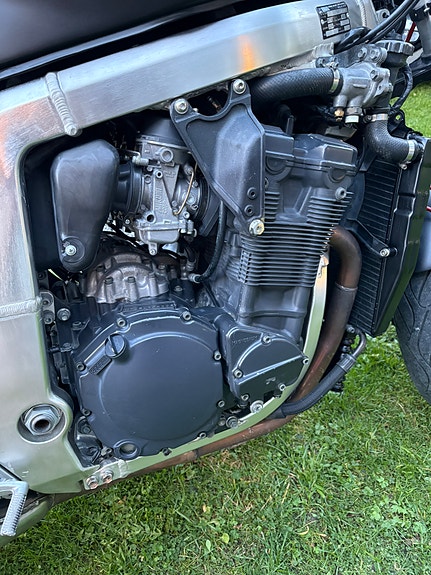Suzuki GSX-R 1100 5 of 6