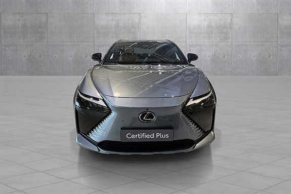 Lexus RZ450e 7 of 19