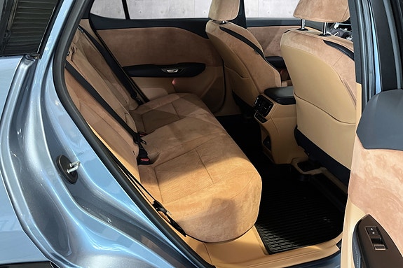 Lexus RZ450e 16 of 19