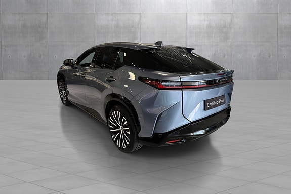 Lexus RZ450e 3 of 19