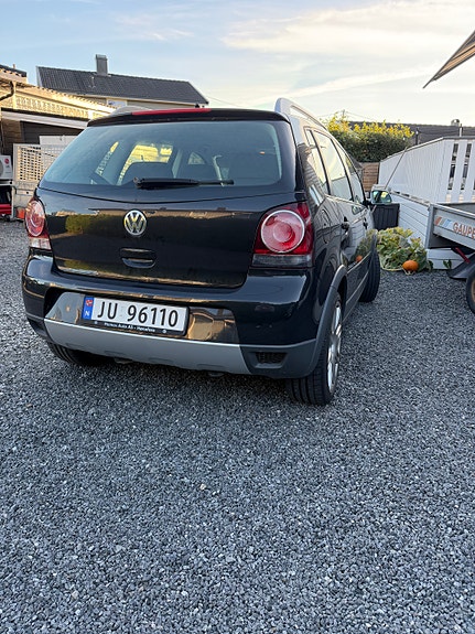 Volkswagen Polo Cross 2 of 5