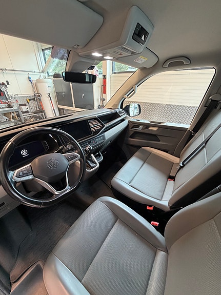 Volkswagen Transporter 9 of 18