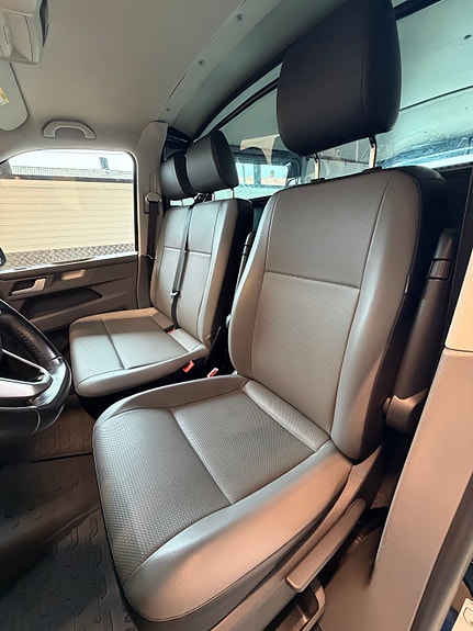 Volkswagen Transporter 11 of 18