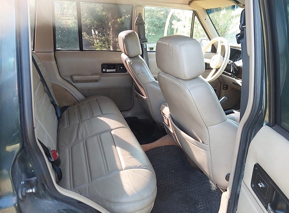 Jeep Cherokee 7 of 12