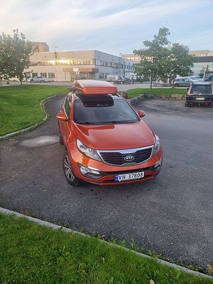 Kia Sportage 2 of 10
