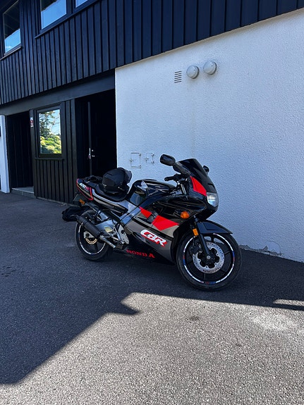 Honda CBR 600 F 3 of 17