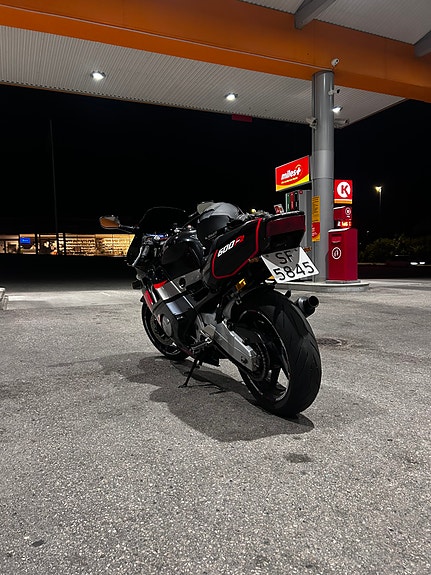 Honda CBR 600 F 10 of 17