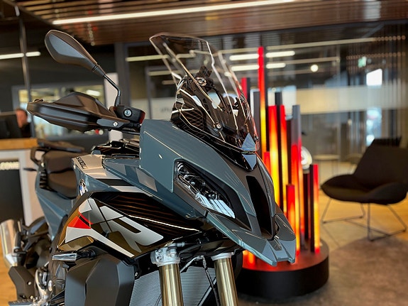 BMW S1000XR * DEMO * 2 of 8