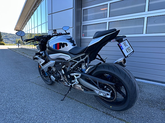 BMW M 1000 R 5 of 7