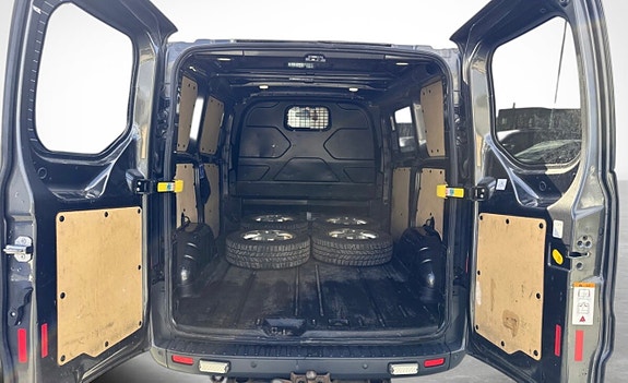 Ford Transit Custom 20 of 21