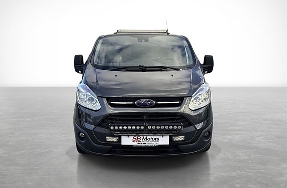 Ford Transit Custom 2 of 21
