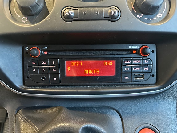 Renault Kangoo Maxi 27 of 30