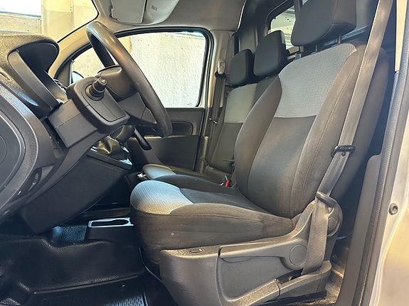 Renault Kangoo Maxi 20 of 30