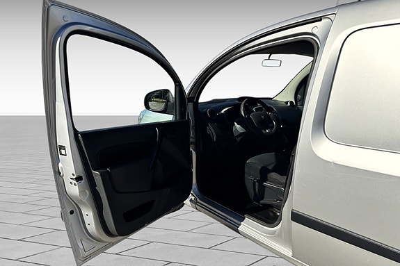Renault Kangoo Maxi 19 of 30