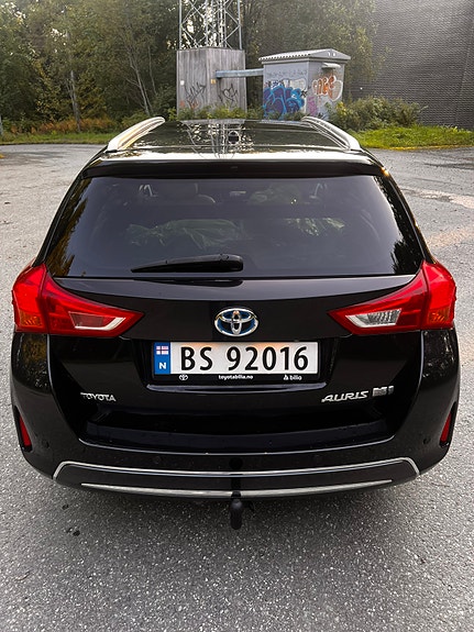 Toyota Auris 5 of 13