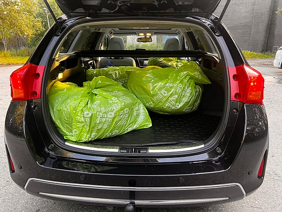Toyota Auris 12 of 13
