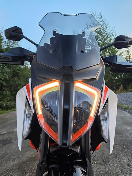 KTM 1290 Super Duke GT 4 of 30