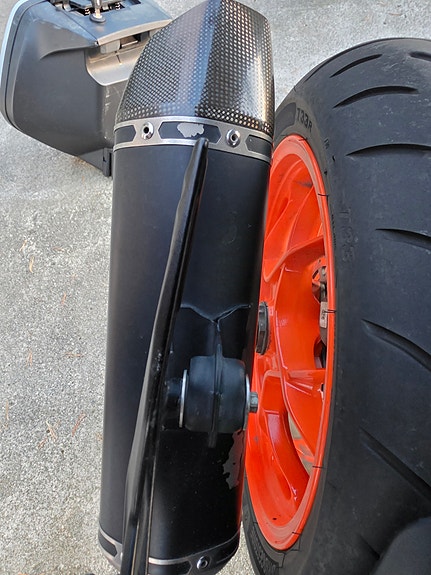 KTM 1290 Super Duke GT 21 of 30