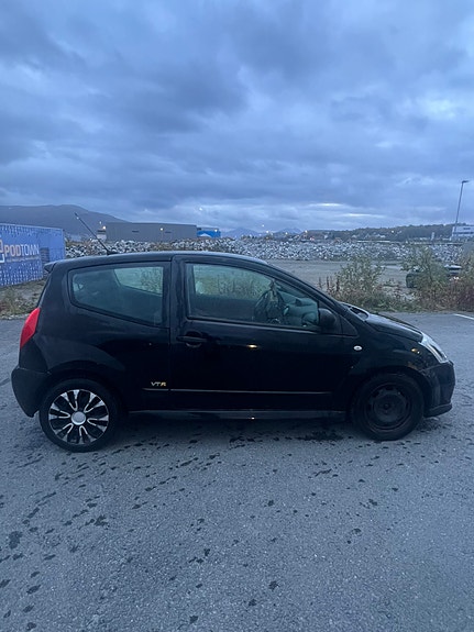 Citroen C2 9 of 11