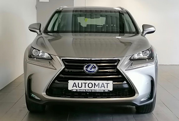 Lexus NX300h 3 of 21