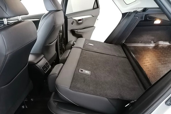 Lexus NX300h 19 of 21