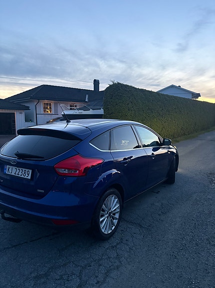 Ford Focus 5 of 8