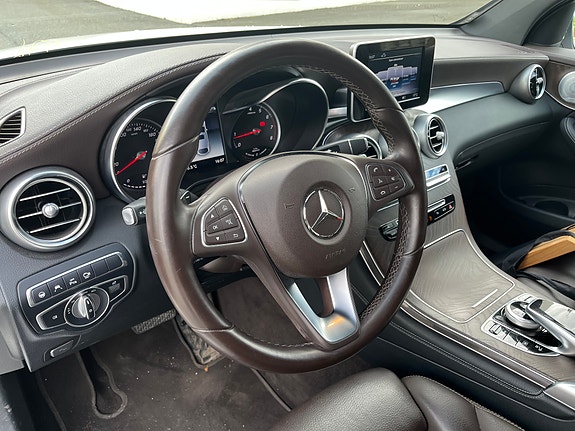 Mercedes-Benz GLC350 e 17 of 21