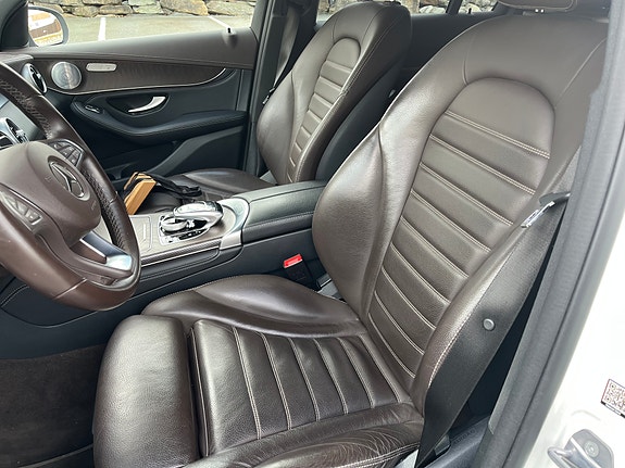 Mercedes-Benz GLC350 e 15 of 21
