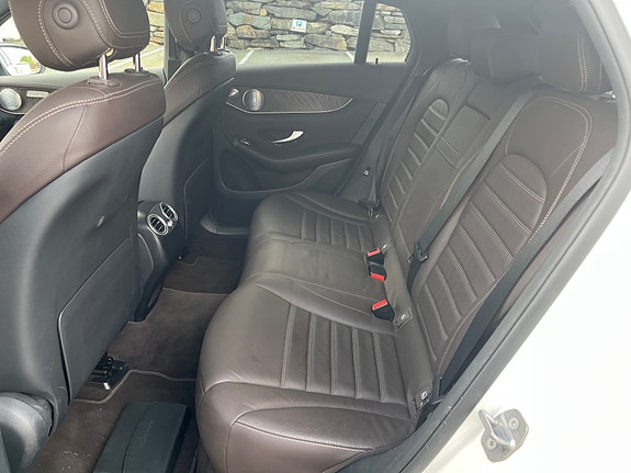 Mercedes-Benz GLC350 e 14 of 21