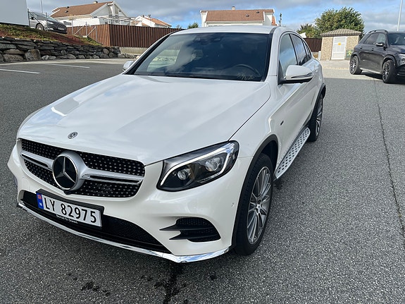 Mercedes-Benz GLC350 e 3 of 21