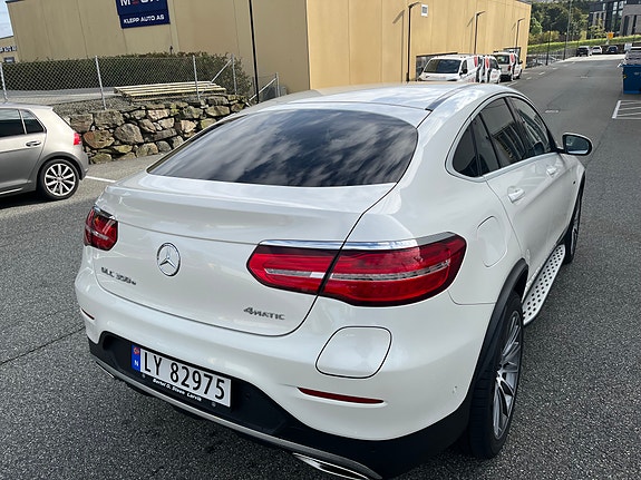 Mercedes-Benz GLC350 e 11 of 21