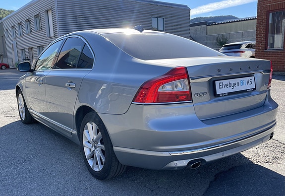 Volvo S80 3 of 27