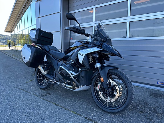BMW R 1300 GS 2 of 7