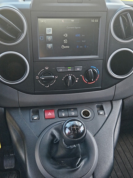Peugeot Partner 9 of 18