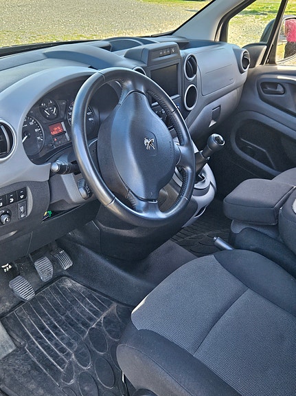 Peugeot Partner 4 of 18