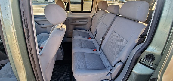 Volkswagen Caddy Maxi 7 of 9