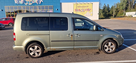 Volkswagen Caddy Maxi 4 of 9