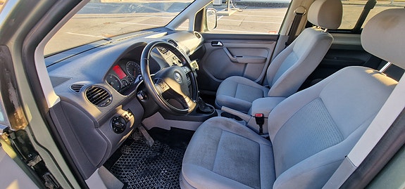 Volkswagen Caddy Maxi 5 of 9