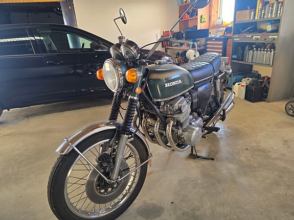 Honda CB750 2 of 6